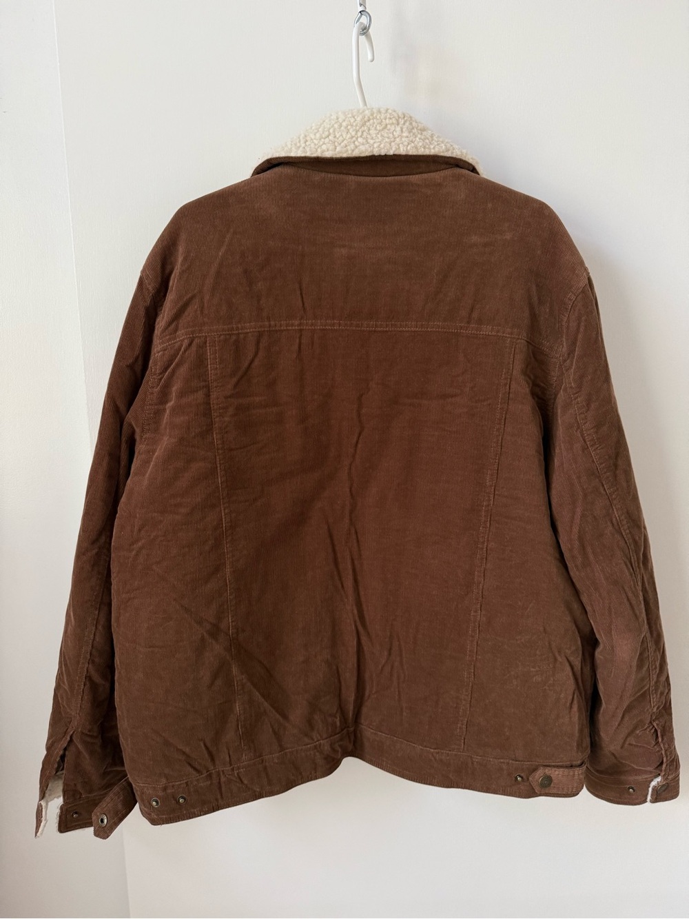 GUESS Brown Corduroy Sherpa Trucker Jacket - Picture 4 of 13